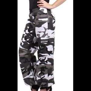 ROTHCO WOMENS PARATROOPER COLORED CAMO FATIGUES Size S